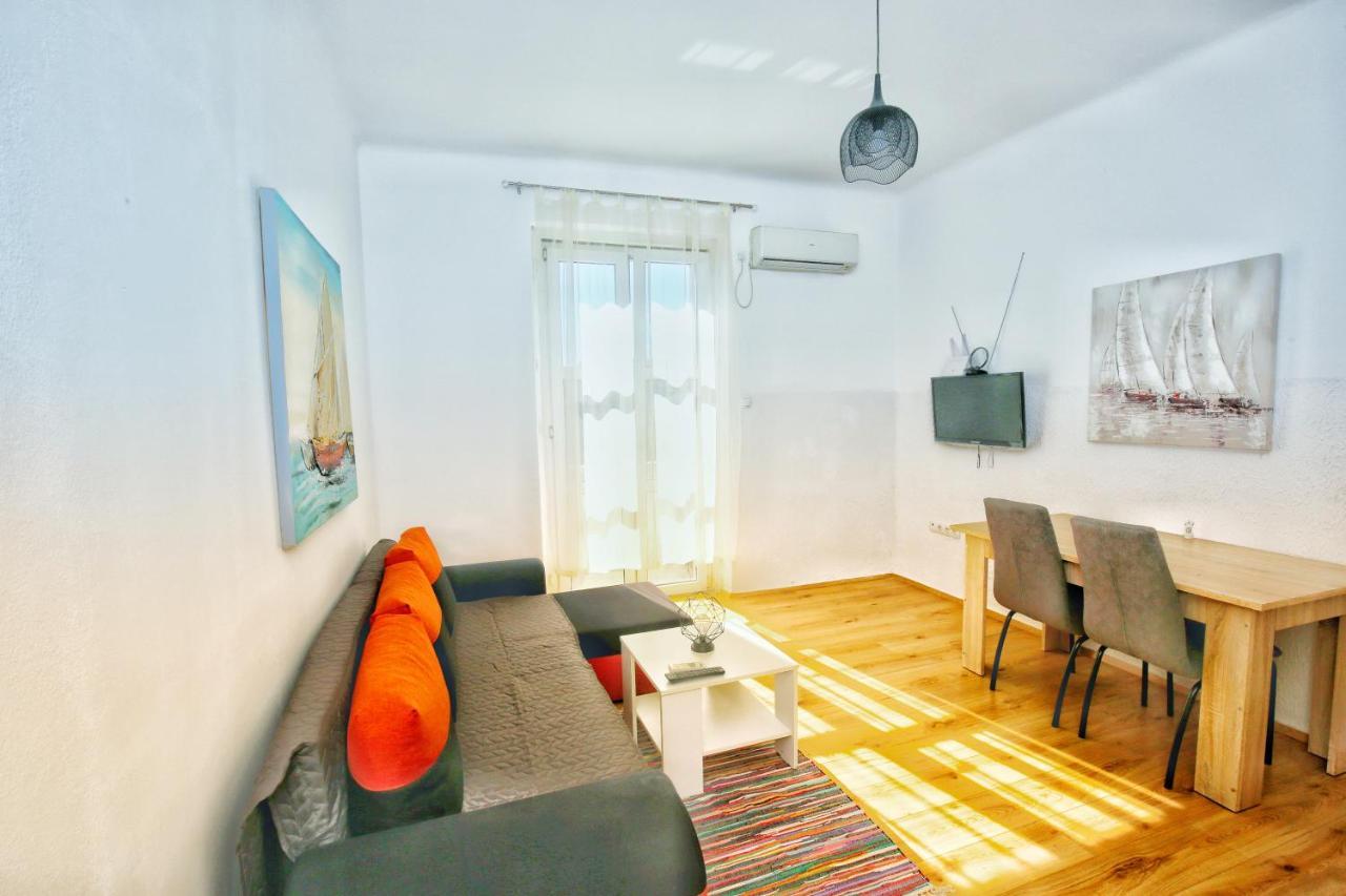 Family Apartment Rijeka Exteriör bild